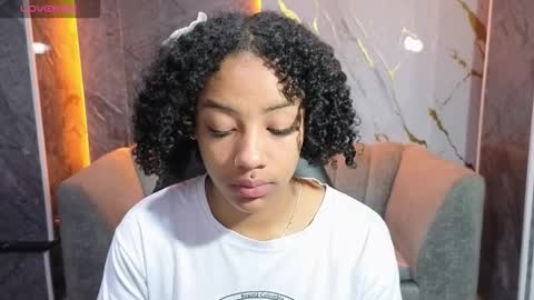 Snapshot of violeth_b chatting on October 21, 12:54 pm violeth_b online show from October 21, 12:54 pm