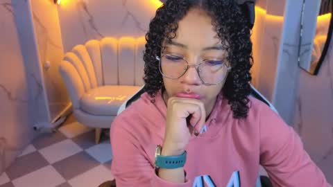 violeth_b online show from February 17, 12:48 pm