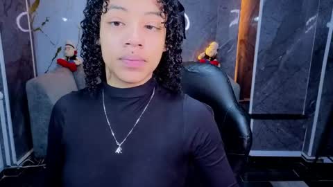 violeth_b online show from April 20, 12:41 pm