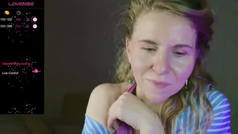 Violet  next stream December 6 online show from November 16, 10:34 pm