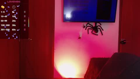 violett  Independent model online show from November 1, 5:28 am