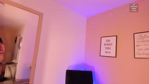 violetta_bold online show from November 6, 11:57 am