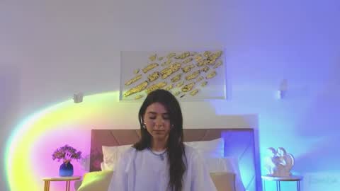 violetta_finch online show from May 8, 10:21 am