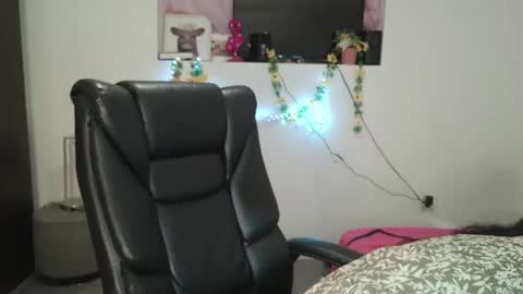 violettacam69 online show from February 6, 10:14 am