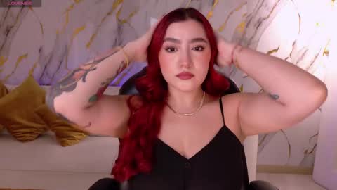 Violett Castel online show from February 3, 7:18 pm