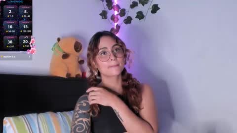 Violette  online show from February 21, 10:15 pm