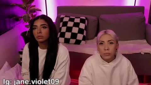 Violet online show from December 22, 1:34 am