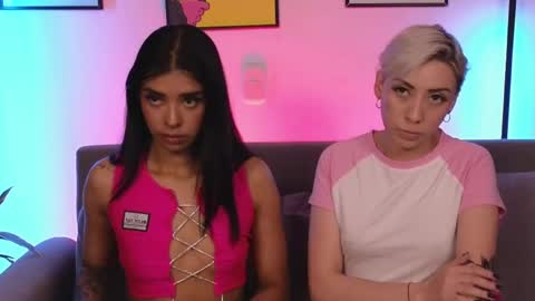 Violet online show from April 15, 2:59 am