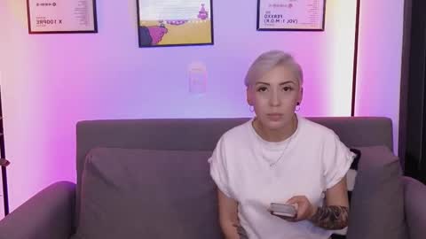 Violet online show from February 22, 1:42 am