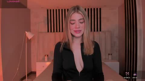 Violett  online show from April 23, 9:17 am