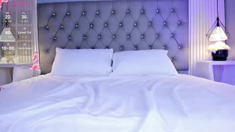 VioletthaRous online show from April 22, 2:52 am