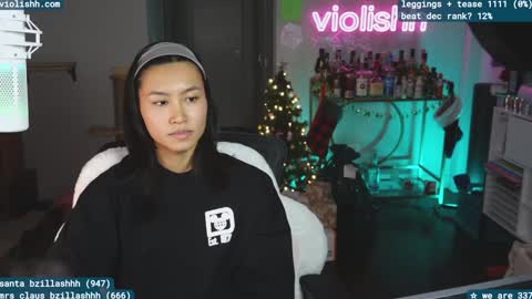 follow me on twitter violishh and ig violishh  online show from December 18, 11:08 pm