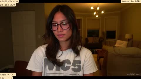 follow me on twitter violishh and ig violishh  online show from September 26, 1:02 am