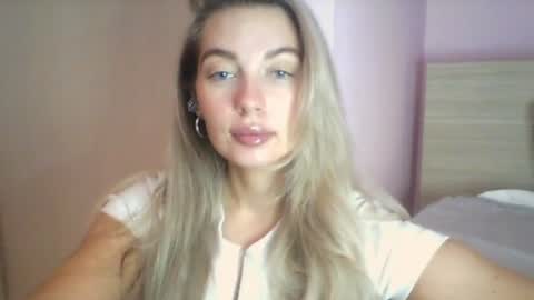 emma online show from July 26, 11:08 am
