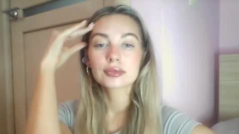 emma online show from July 24, 9:28 am