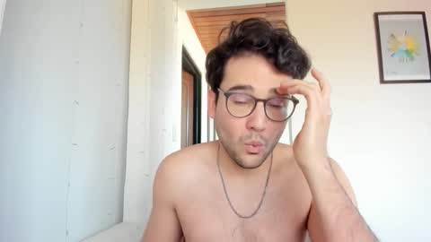 Vito Ferrer online show from February 14, 12:08 pm