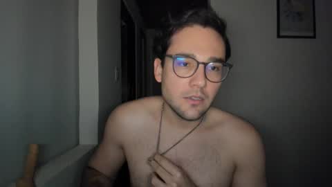 Vito Ferrer online show from February 19, 11:37 pm