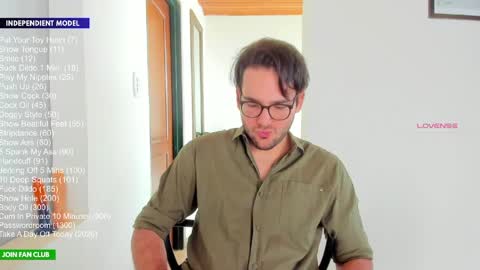 Vito Ferrer online show from June 5, 8:47 pm