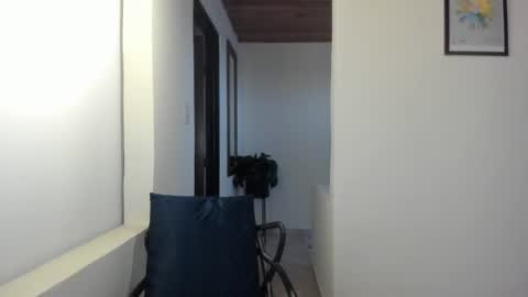 Vito Ferrer online show from March 1, 11:25 am