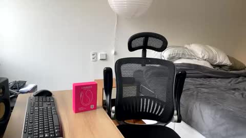 vitoraugustoxxx online show from December 2, 1:09 pm