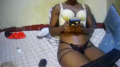 viva_sweet online show from February 8, 8:18 am