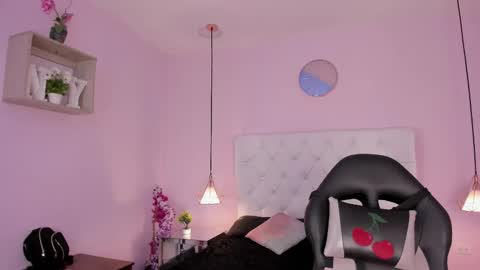 Vivi online show from March 24, 3:56 am