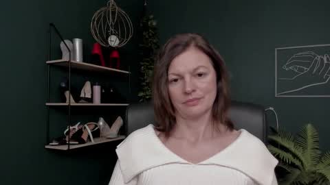 Vivian online show from December 5, 7:51 am