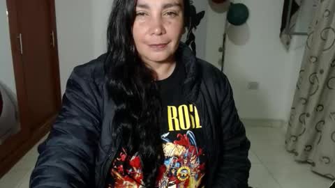 vivian_milf_paint online show from October 17, 6:17 am