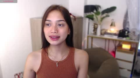 Snapshot of vivian_roberts chatting on October 8, 3:02 am Vivian online show from October 8, 3:02 am