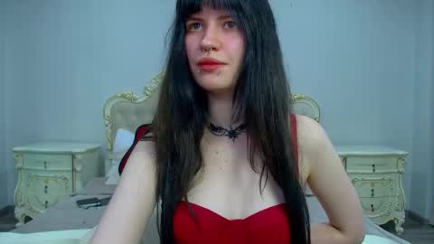 VivianCaro online show from April 20, 7:00 am