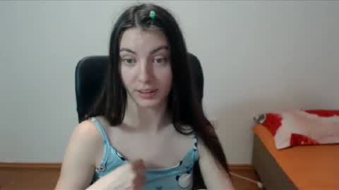 Vivian Gray online show from December 5, 7:33 pm