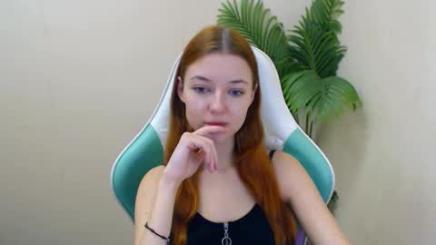 Vivien online show from February 5, 6:48 pm