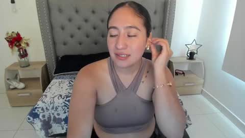 Vivienne  online show from December 26, 2:27 pm