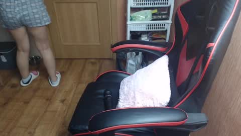 Eva online show from December 9, 11:03 pm