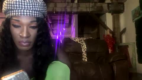 10 inch online show from December 11, 1:26 am