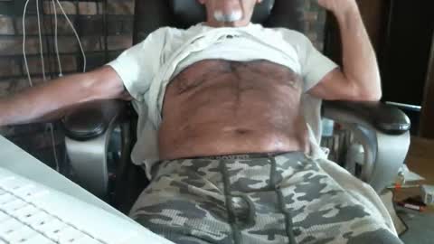 vnpg92 online show from April 25, 7:22 pm