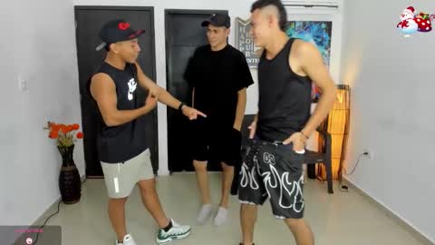 voyeurism_guys online show from November 21, 11:14 pm