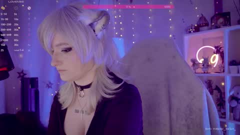 Snapshot of vronnier chatting on October 11, 5:27 pm vronnier online show from October 11, 5:27 pm