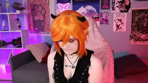 vronnier online show from April 22, 3:19 pm