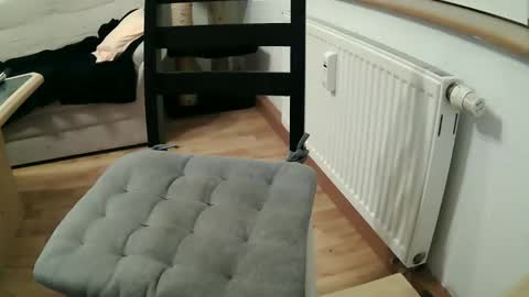 Daniel online show from October 19, 8:57 pm