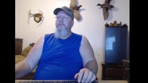 walkingbird online show from October 31, 11:27 pm