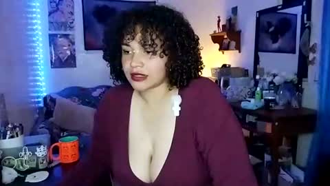 Juli online show from July 24, 9:01 pm