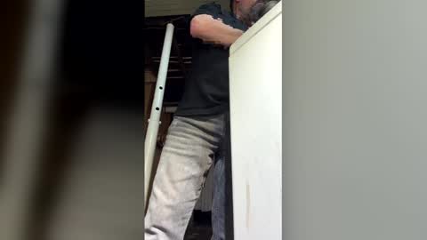 Walter online show from April 3, 8:49 pm