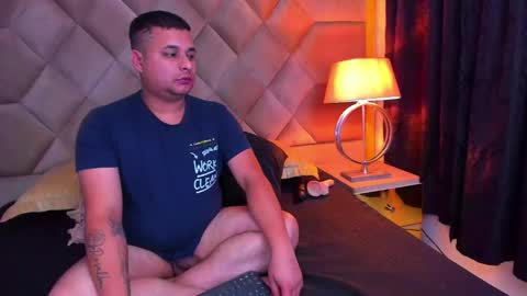 Wanda and Ember online show from March 4, 4:27 am