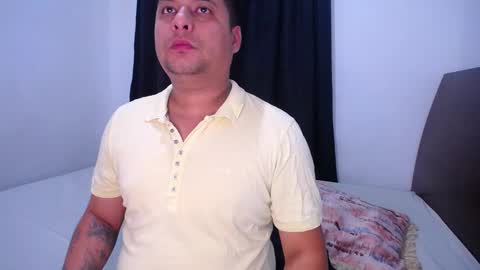 Wanda and Ember online show from February 5, 1:37 am