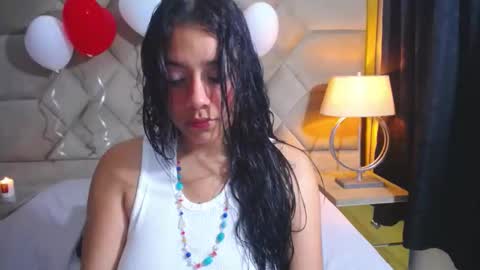 Wanda and Ember online show from September 25, 11:45 pm