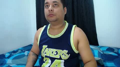 Wanda and Ember online show from January 17, 7:16 pm