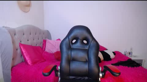 EMILY online show from February 22, 6:28 am