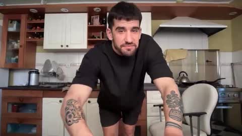 wearetwo online show from November 11, 6:10 pm