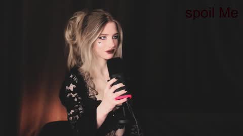 waterfallwoods online show from November 24, 6:01 am